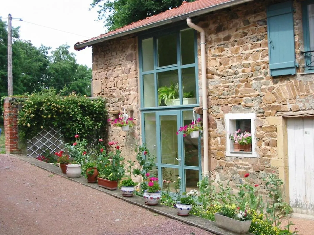 Holiday home Gite Renove Avec Terrasse, Parking Et Randonnees Proches - Calme Assure - Fr-1-496-201 Montagny